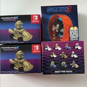 Gold Nintendo Video Games Collection